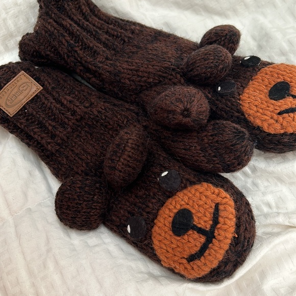 Kyber Accessories - Super cute Bear mittens wool blend lined adult sized medium women’s 10.5” long